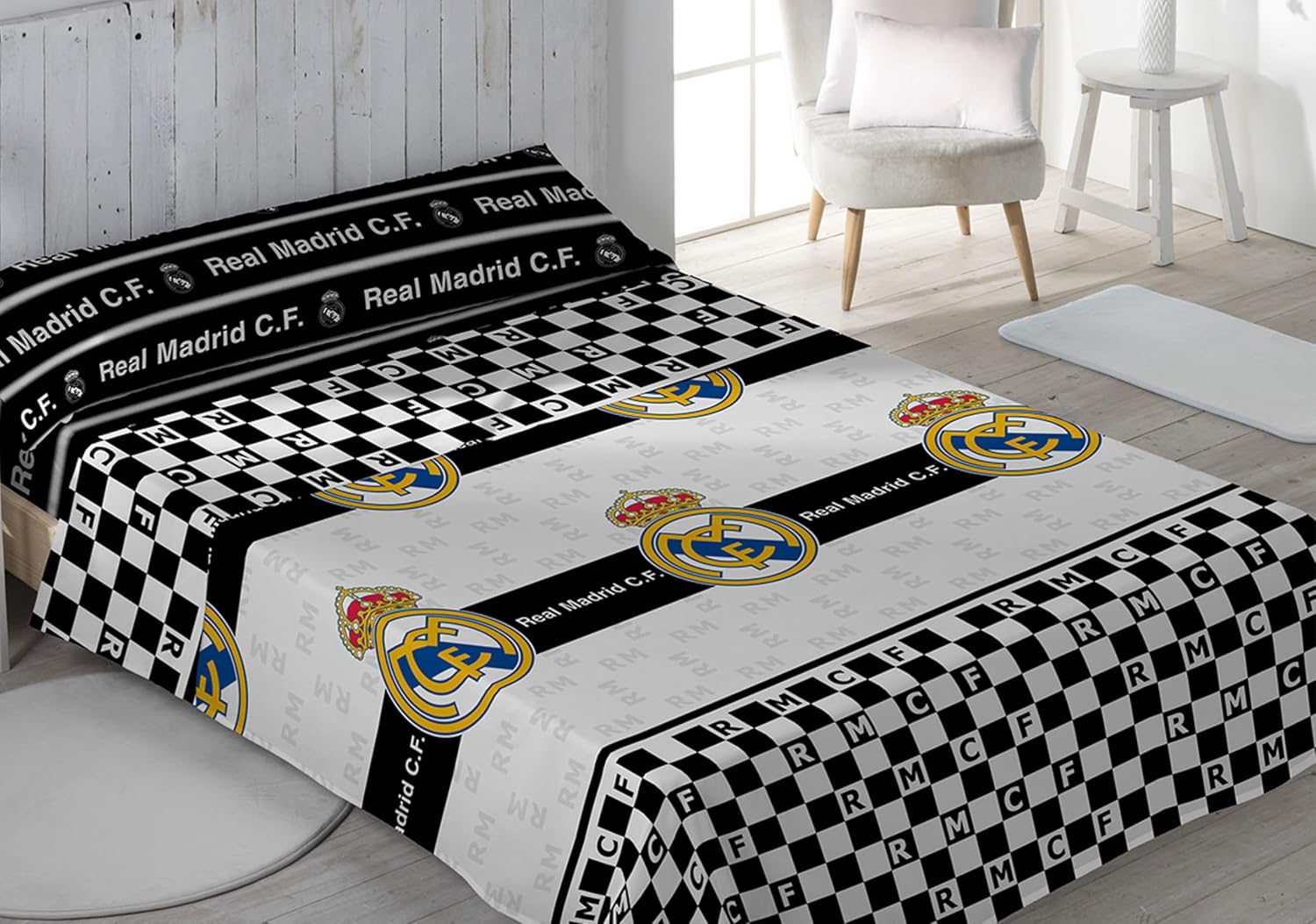 Juego de Sábanas Real Madrid Licencia Oficial Juego de Sábanas Real Madrid 50% Algodón 50% Poliéster, para Cama de 105cm. la casita de dumbo