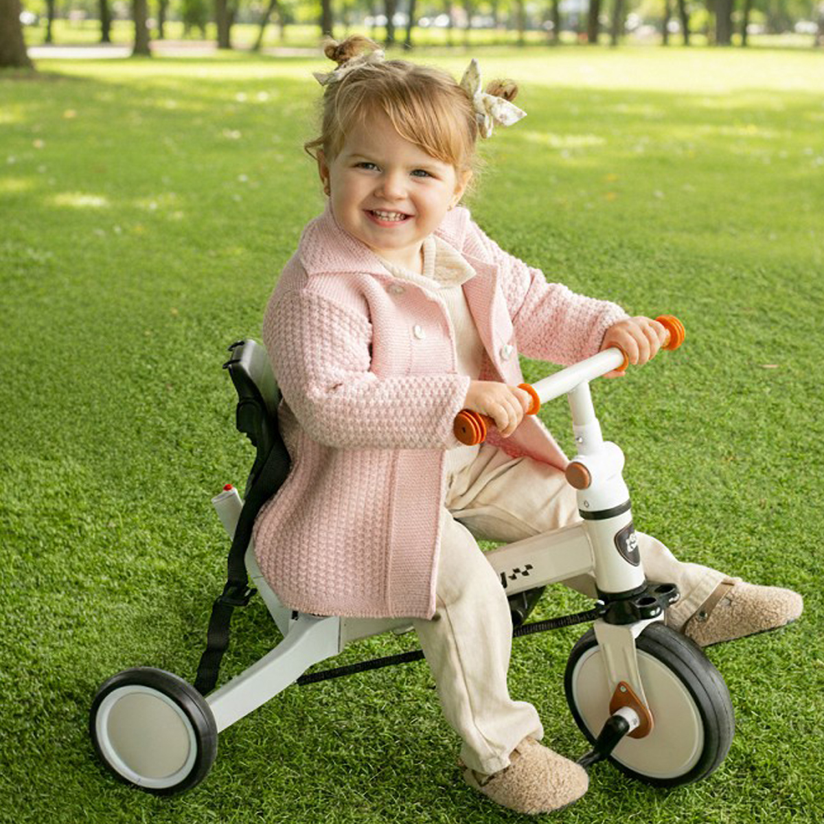 Triciclo Multifuncional 5 En 1 Beige Interbaby TRICI02-05 Triciclo Multifuncional 5 En 1 Beige Interbaby TRICI02-05 la casita de dumbo