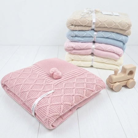 2451 TOQUILLA DE LANA PARA BEBE. MYBABYCHIC la casita de dumbo