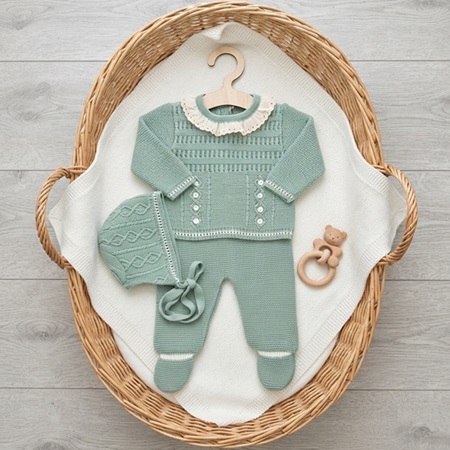 Licencias y Merchandise original 29105 CONJUNTO 3 PIEZAS LANA VERDE. GLORY BEBE la casita de dumbo