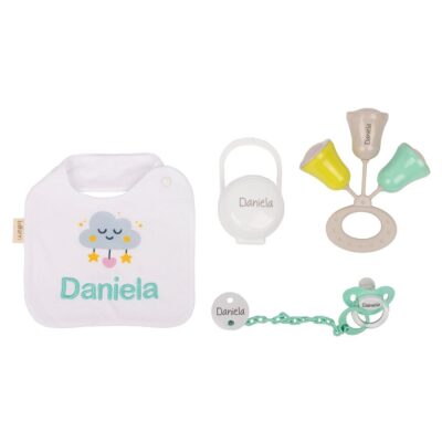 Caja Regalo N.2 Personalizada - (Chupete + Cadena + Sonajero + Portachupetes + Babero Bordado)